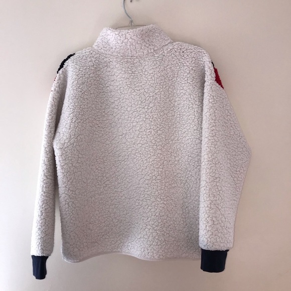 Tommy Hilfiger Sherpa!😍❣️ - Picture 4 of 5